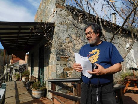 [Picture of Alfred Nuñez Jr. in Amador City]